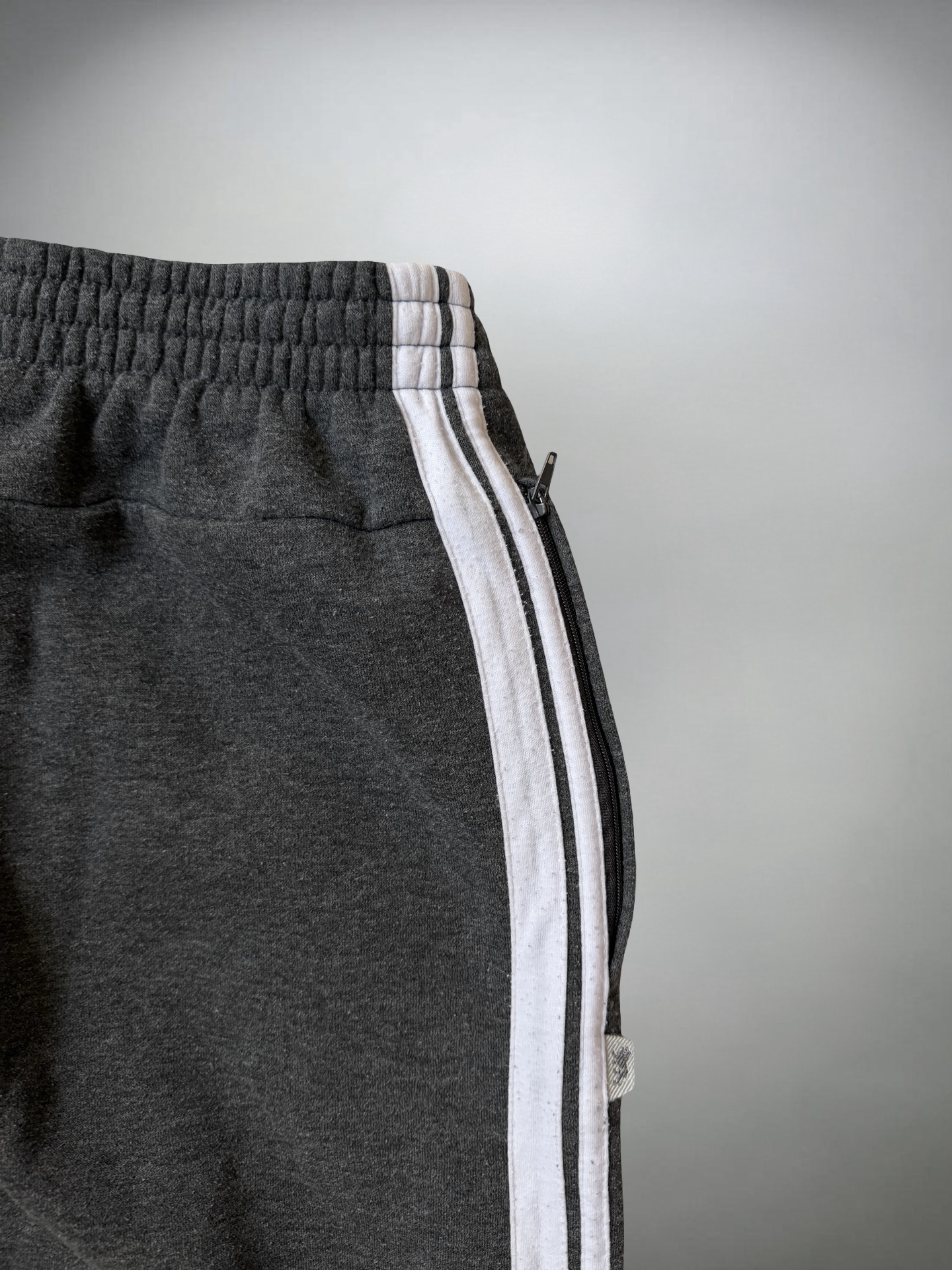 Vintage Lonsdale Jogger (M-L)