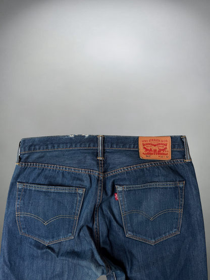Vintage Levi’s Jeans (M-L)