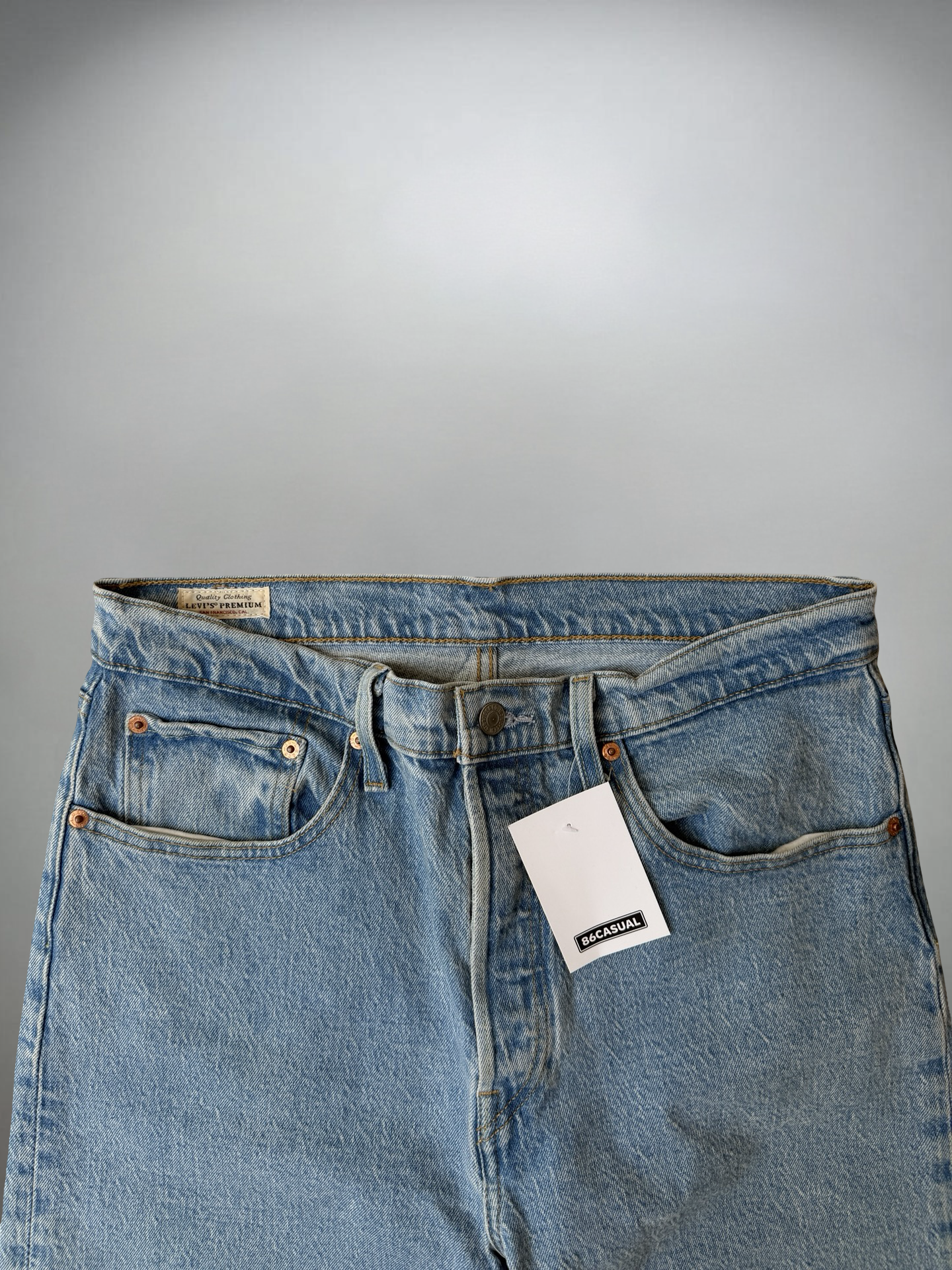 Vintage Levi’s 501 Jeans (M)
