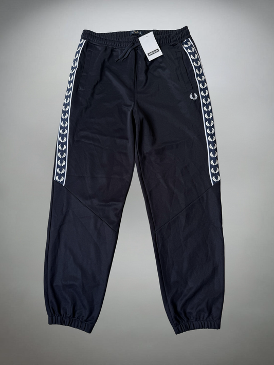 Vintage Fred Perry Jogger (M-L)