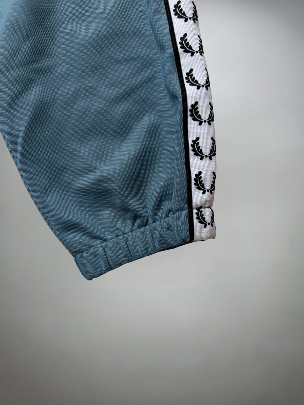 Vintage Fred Perry Taped Jogger (M)