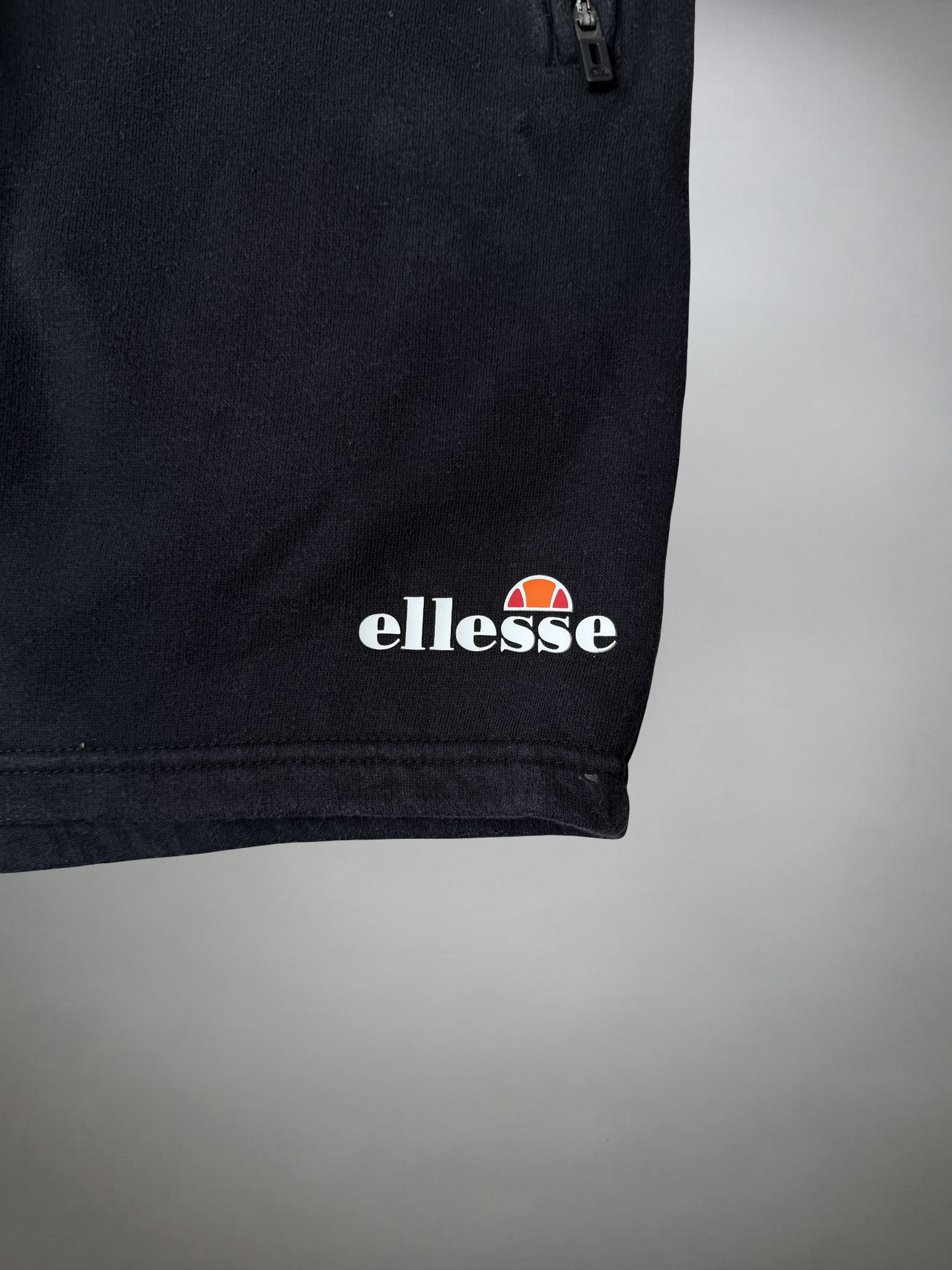 Vintage Ellesse Shorts (M)