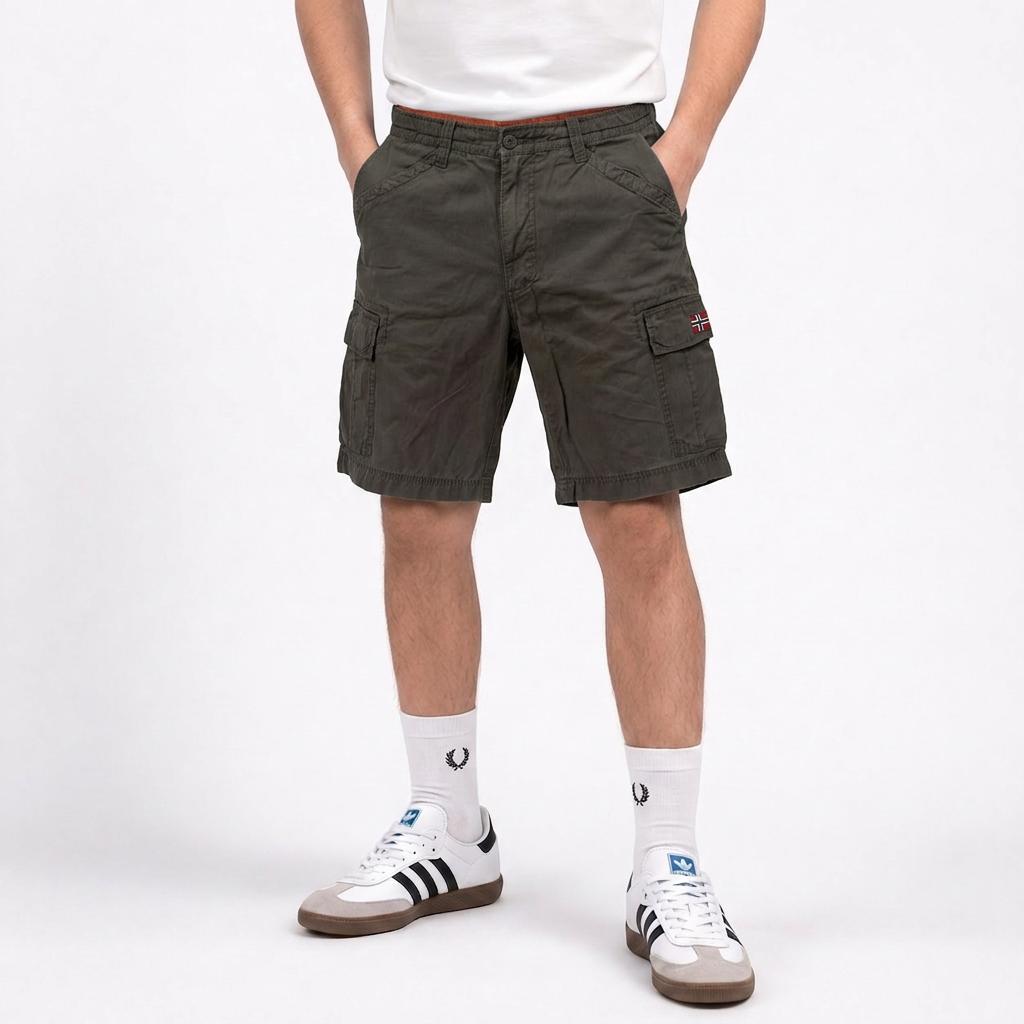 Vintage Napapijri Shorts (M)