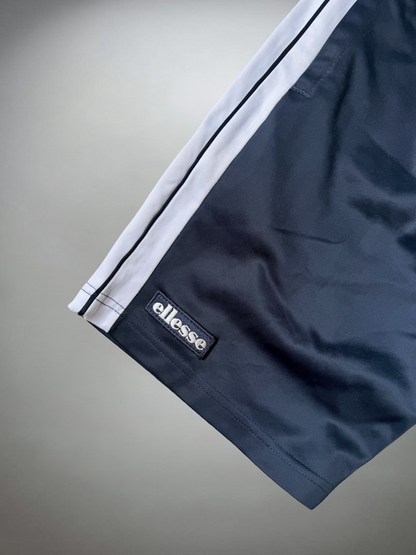 Vintage Ellesse Shorts (M)
