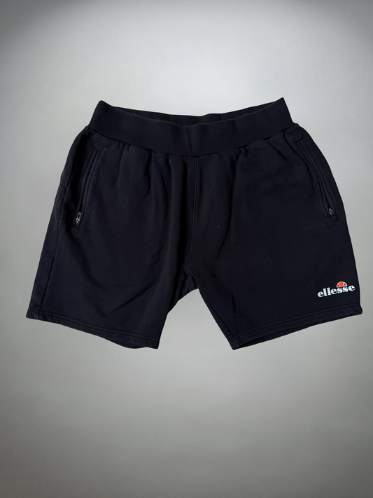 Vintage Ellesse Shorts (M)