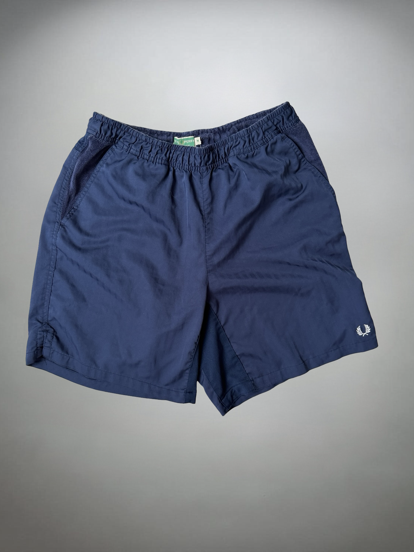Vintage Fred Perry Shorts (M)