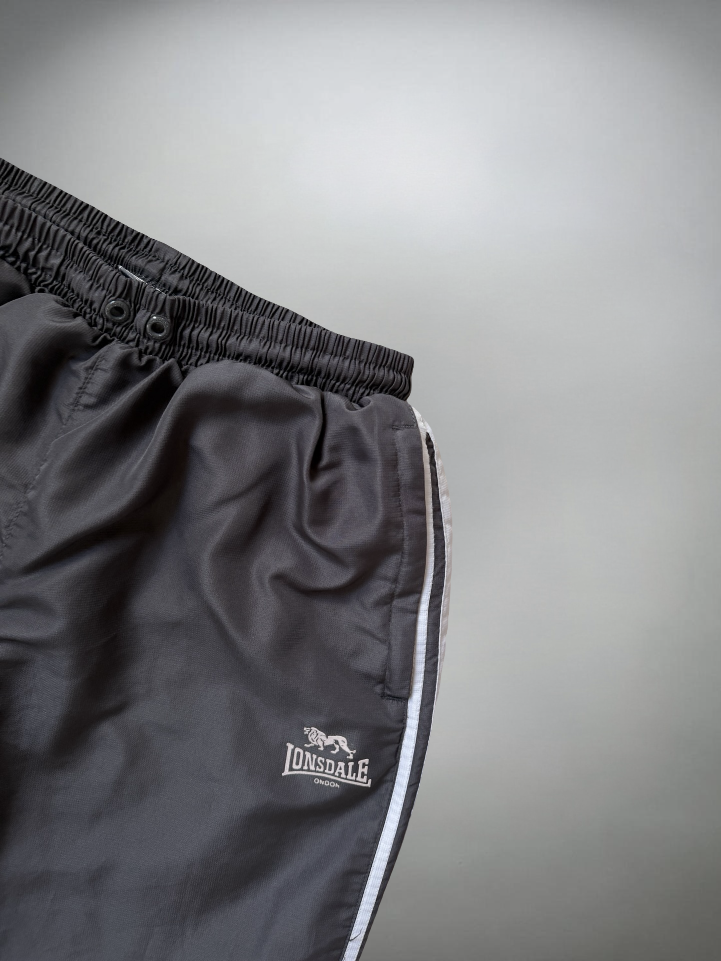 Vintage Lonsdale Trackpants (M-L)