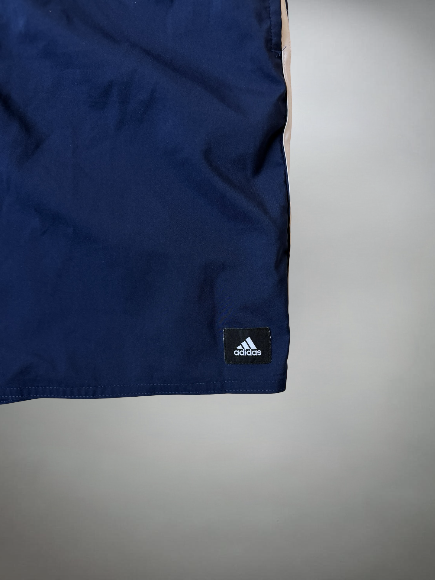Vintage Adidas Shorts (XS-S)