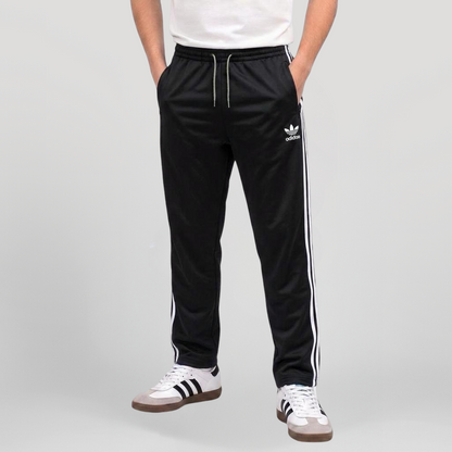 Vintage Adidas Jogger (L-XL)
