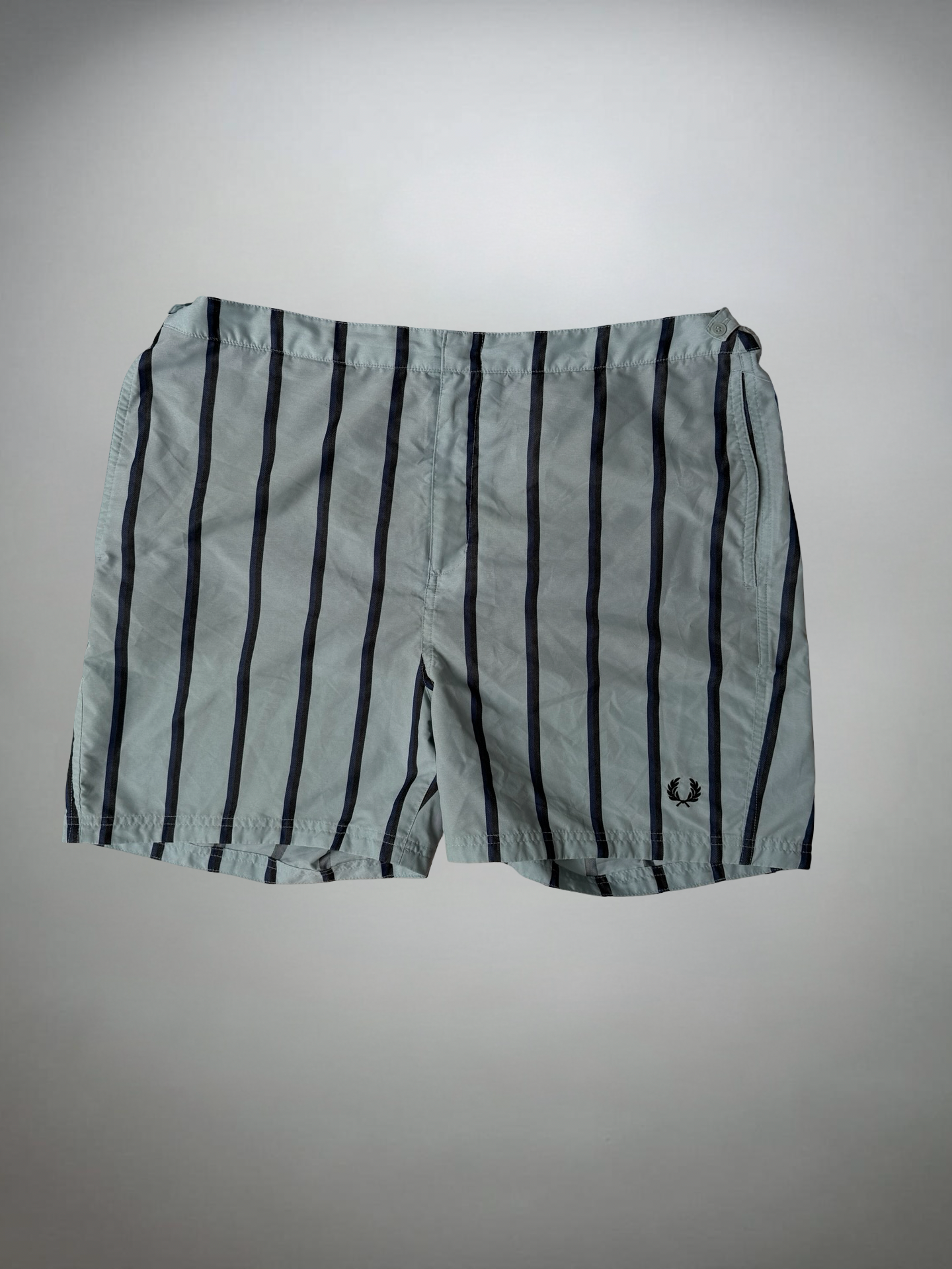 Vintage Fred Perry Shorts (XL)