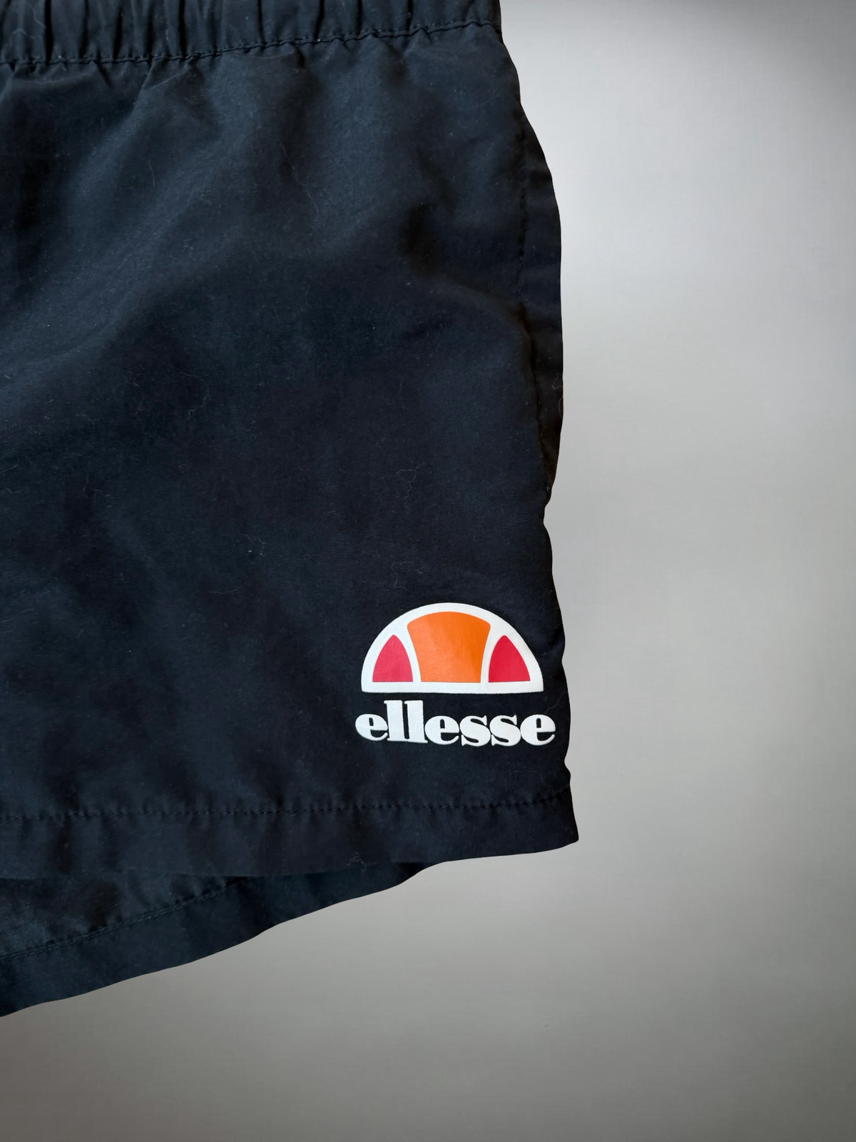 Vintage Ellesse Shorts (M)