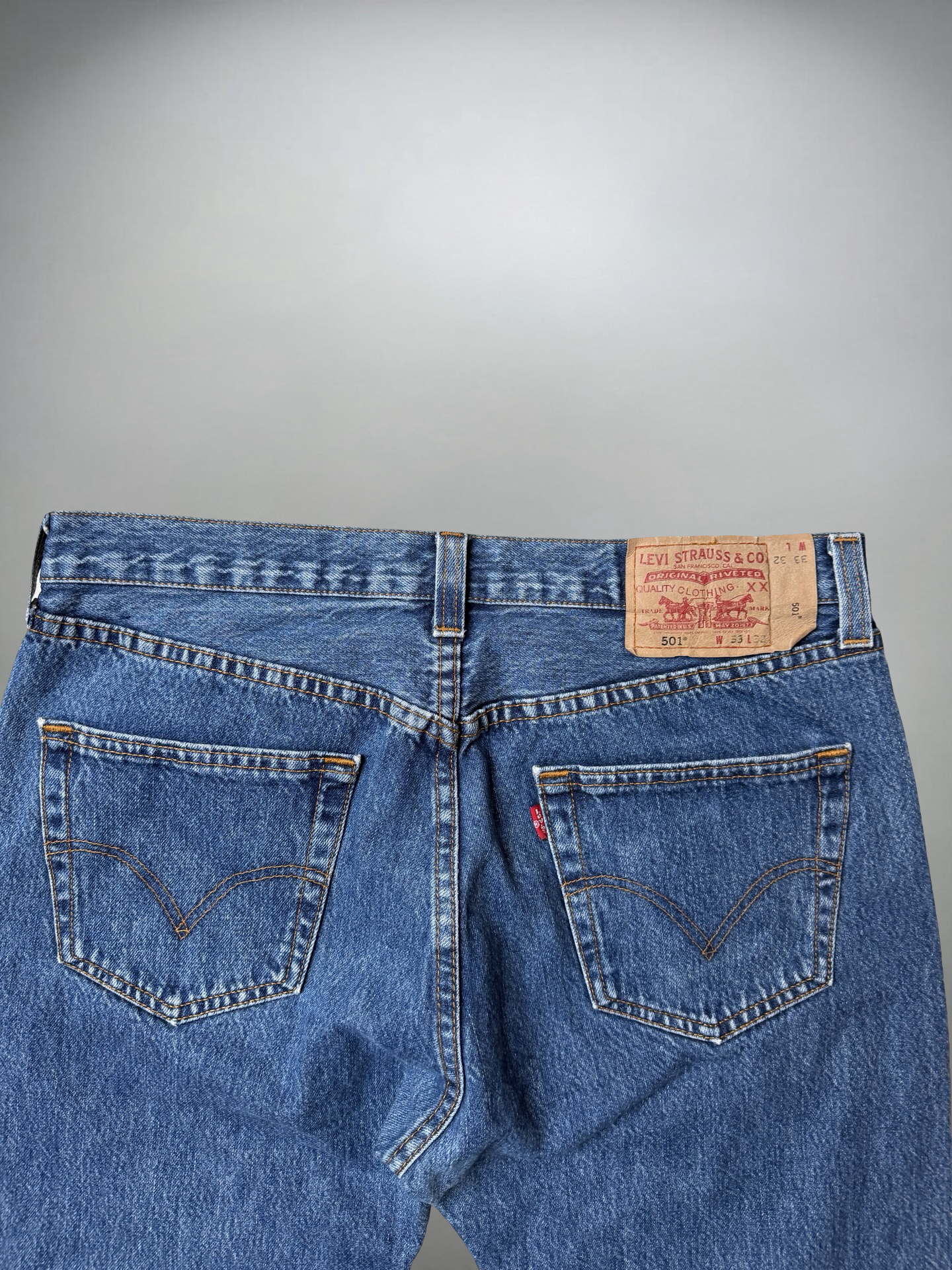Vintage Levi’s 501 Jeans (M)
