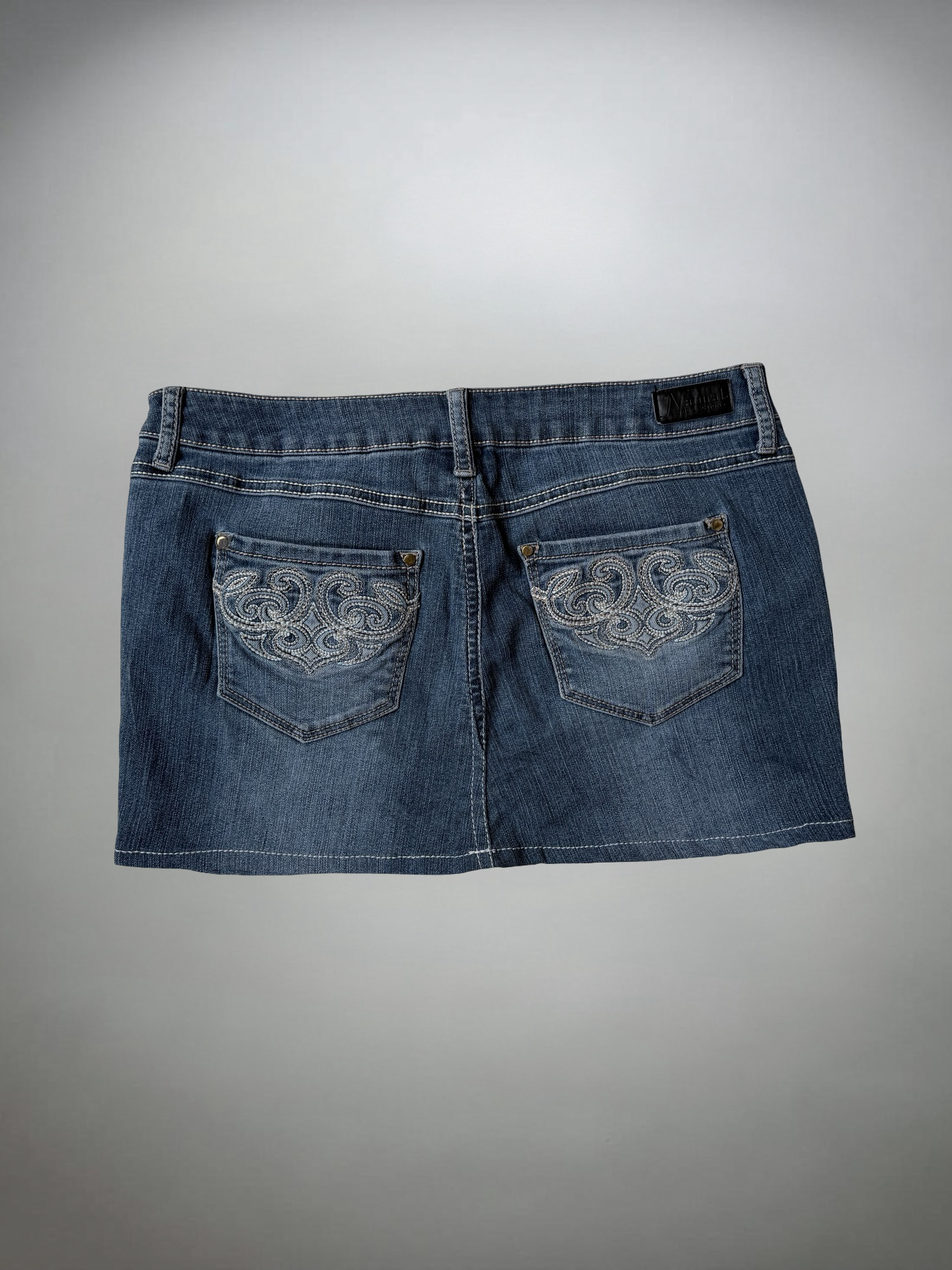 Vintage Y2K Rock (S-M)