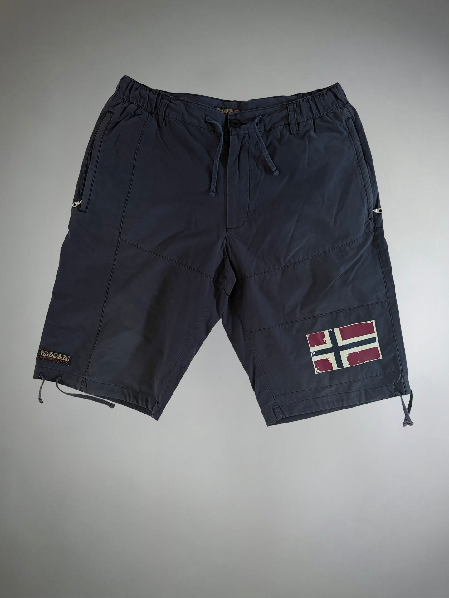 Vintage Napapijri Shorts  (L)
