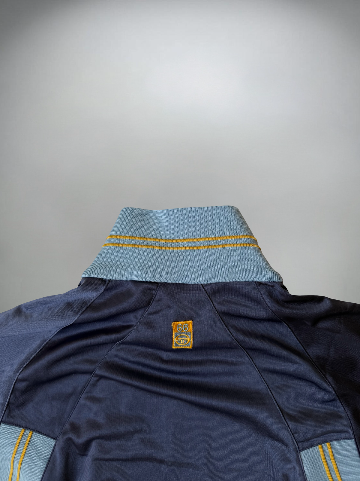 Vintage Sergio Tacchini Jacke (S-M)
