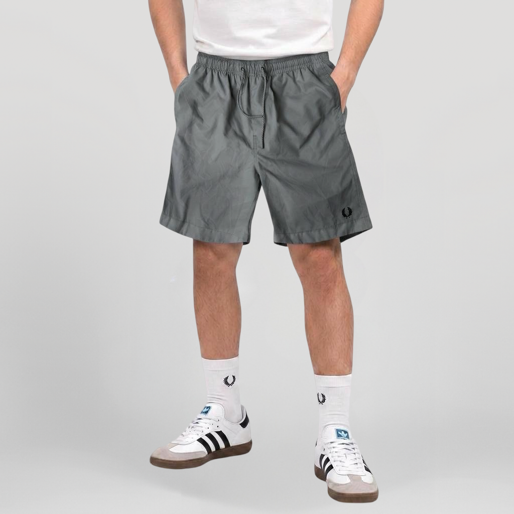 Vintage Fred Perry Shorts (M)
