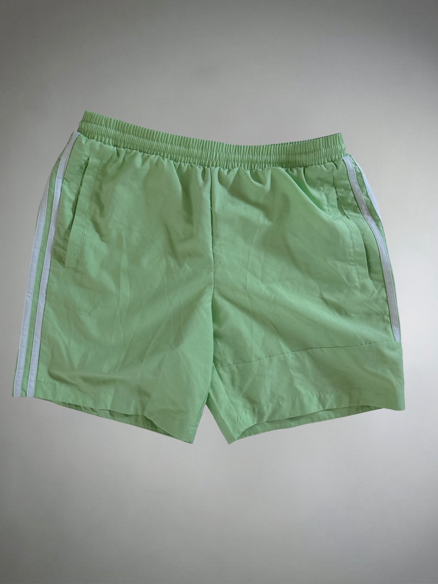 Vintage Adidas Shorts (M)