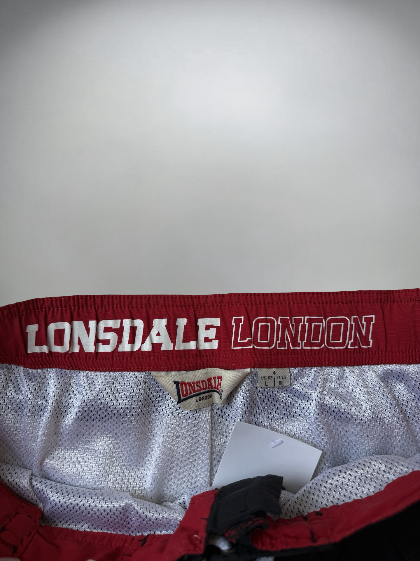 Vintage Lonsdale Shorts (L)