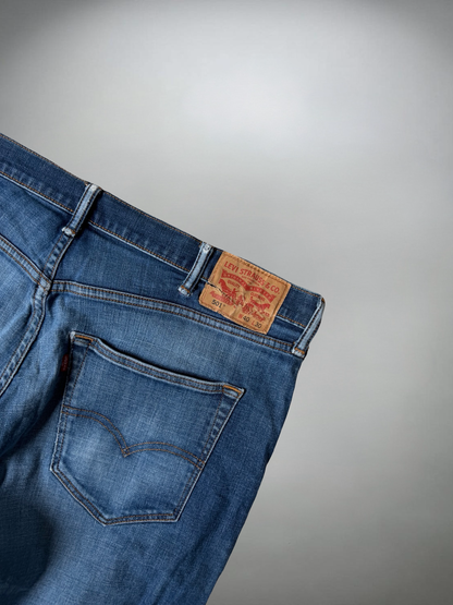 Vintage Levi’s Jeans (XL)