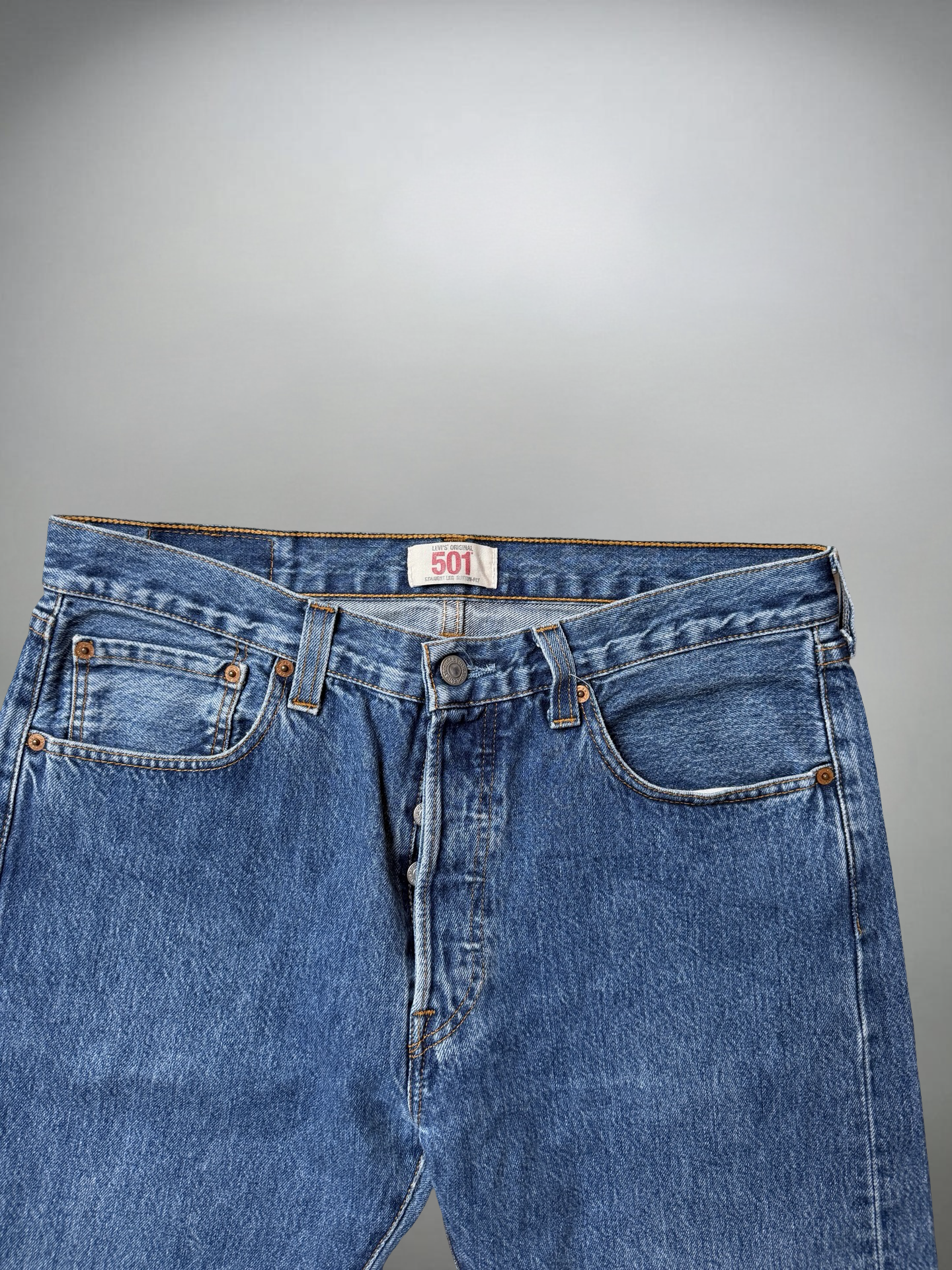 Vintage Levi’s 501 Jeans (M)