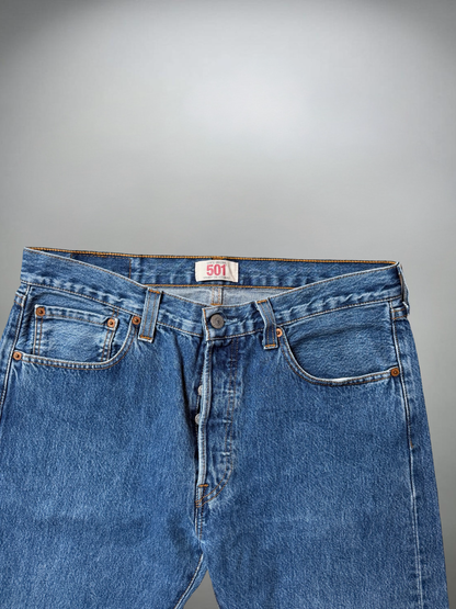 Vintage Levi’s 501 Jeans (M)
