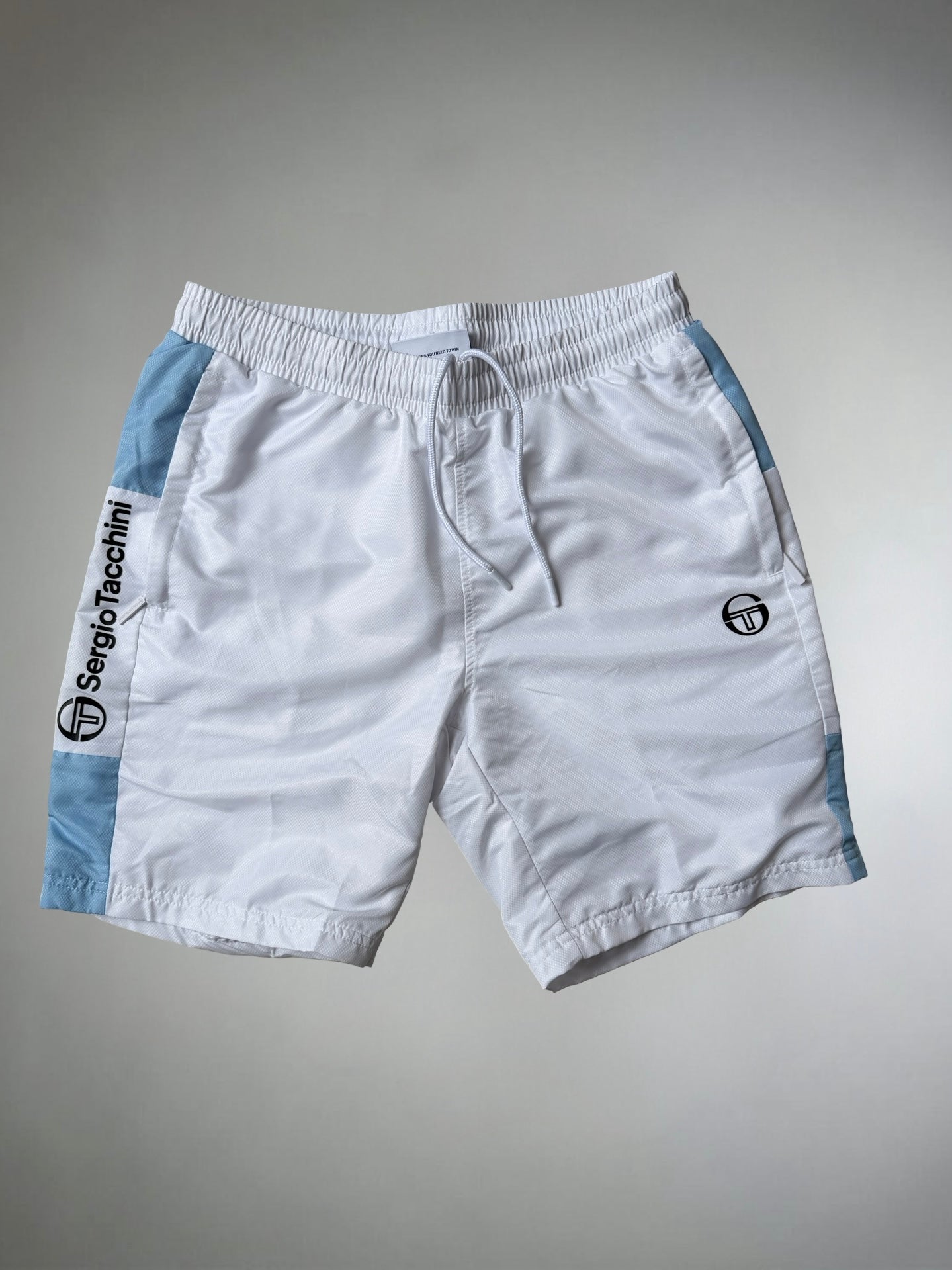 Vintage Sergio Tacchini Shorts (S-M)