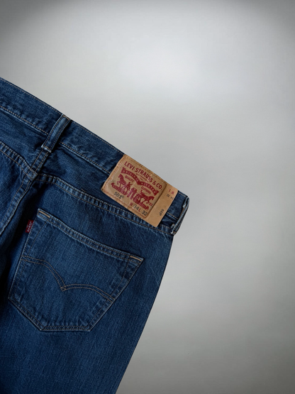 Vintage Levi’s Jeans  (M-L)