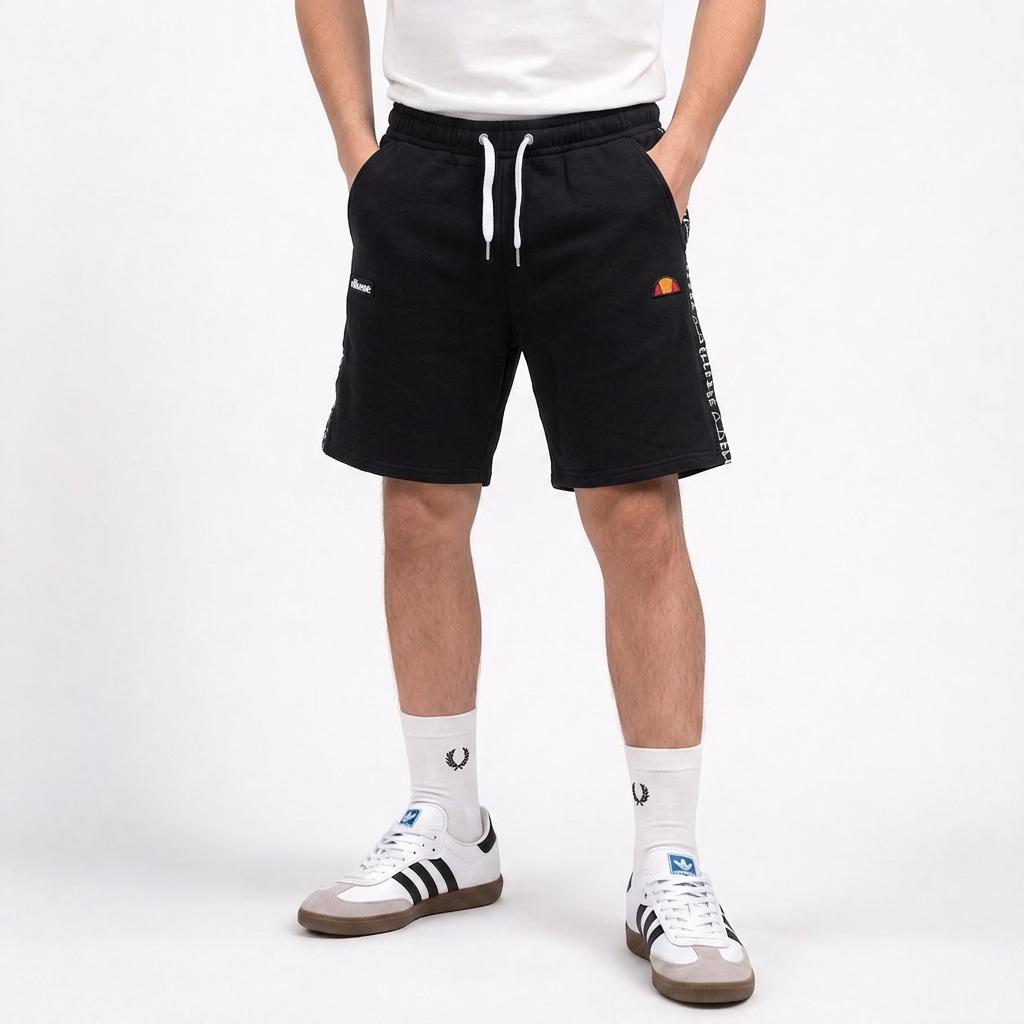 Vintage Ellesse Shorts (M)