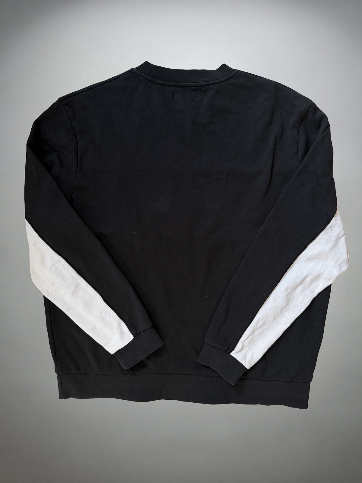 Vintage Fred Perry Sweater (XL-XXL)