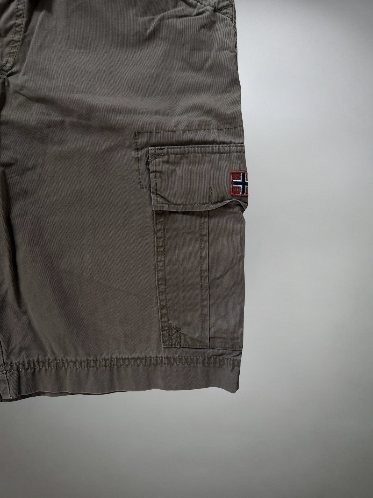 Vintage Napapijri Shorts (M)
