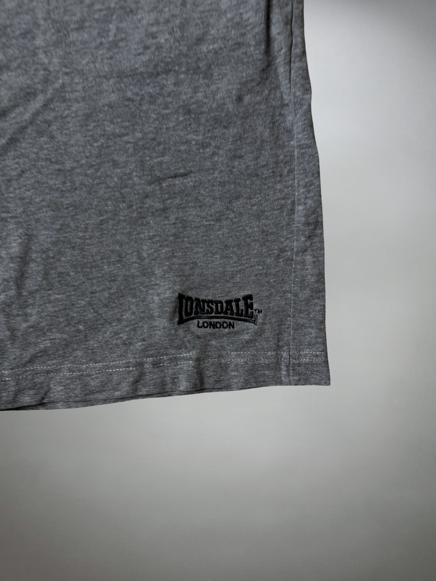 Vintage Lonsdale Shorts (L-XL)
