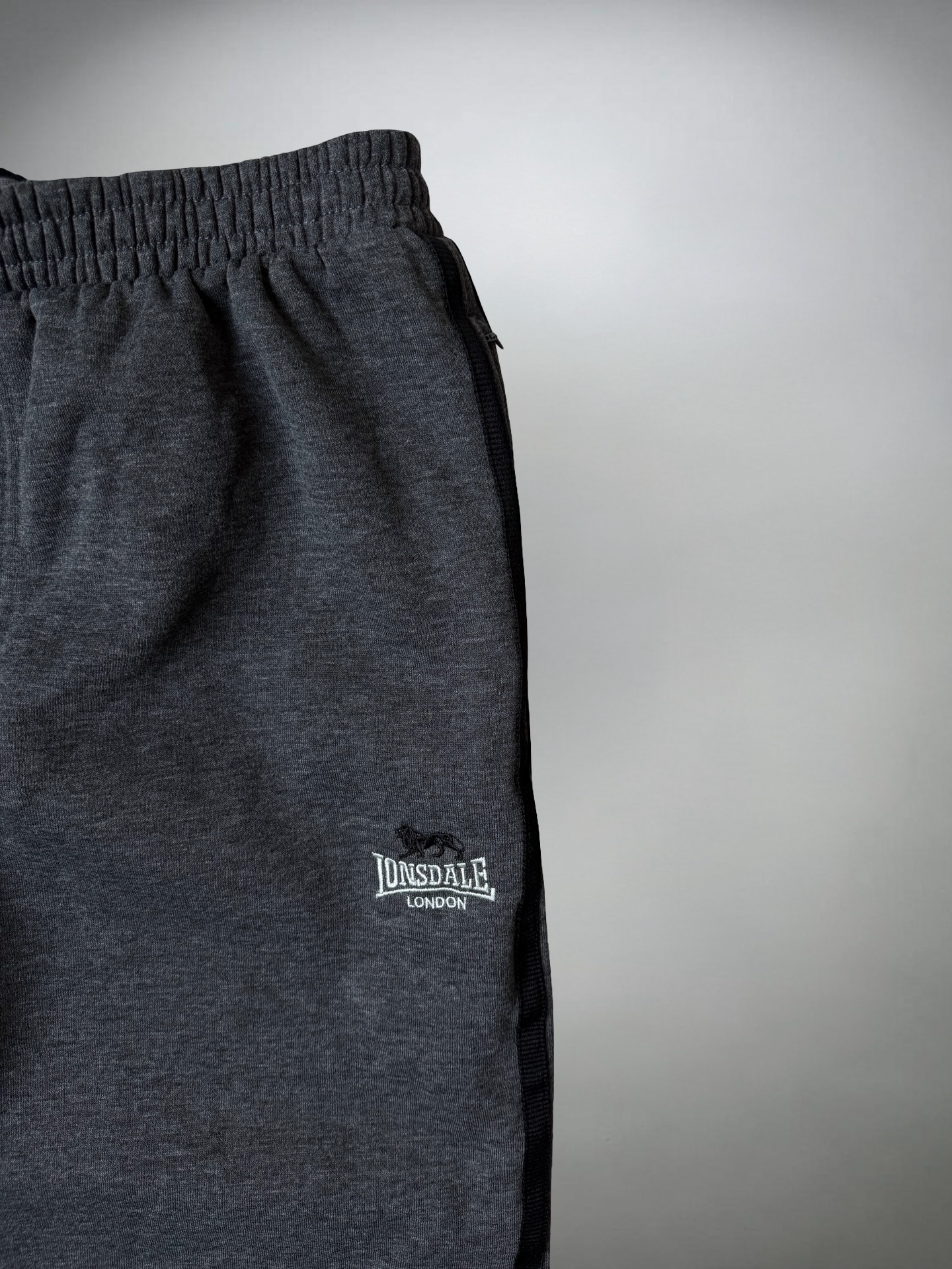 Vintage Lonsdale Jogger (XL)