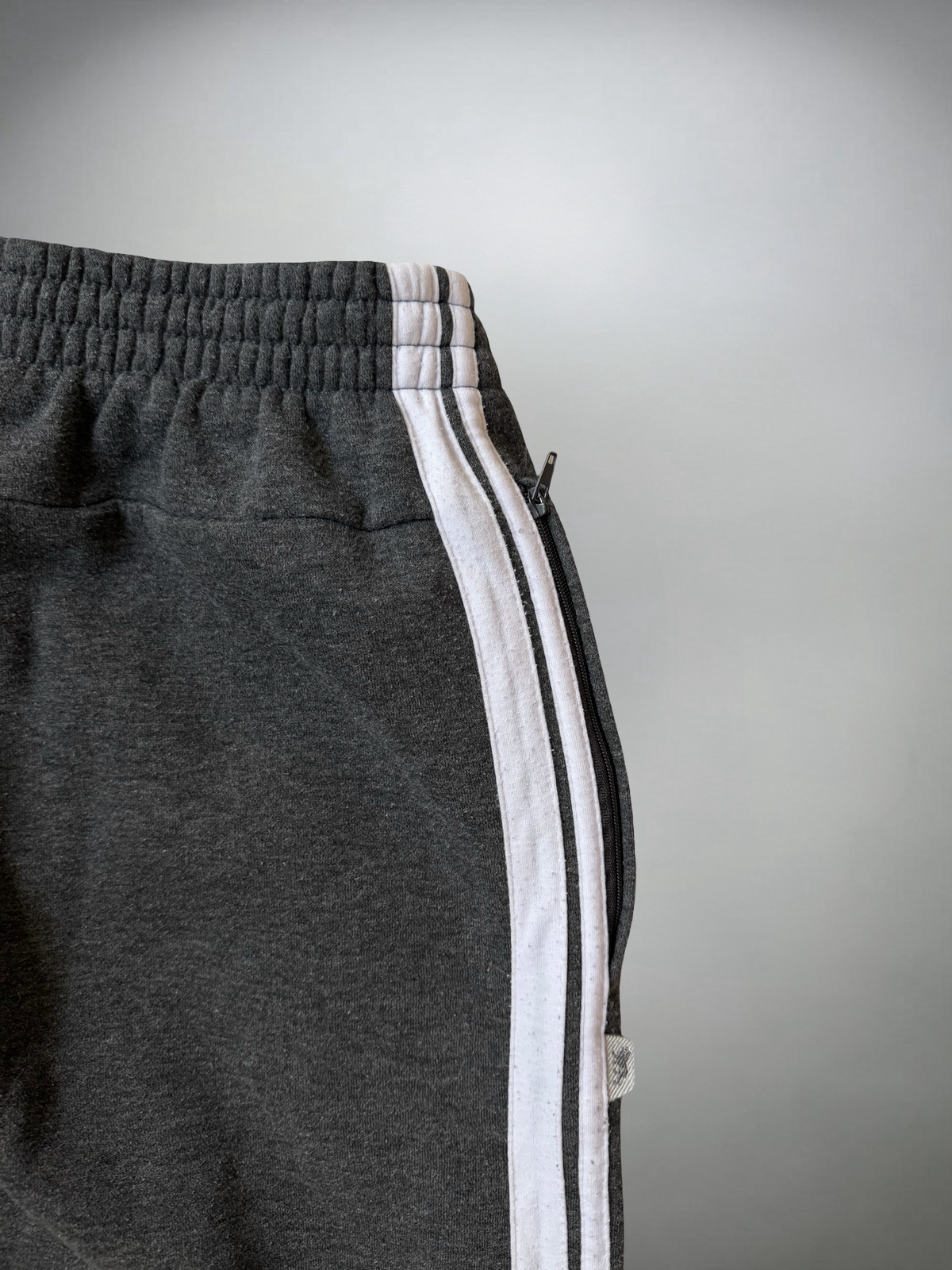 Vintage Lonsdale Jogger (M-L)