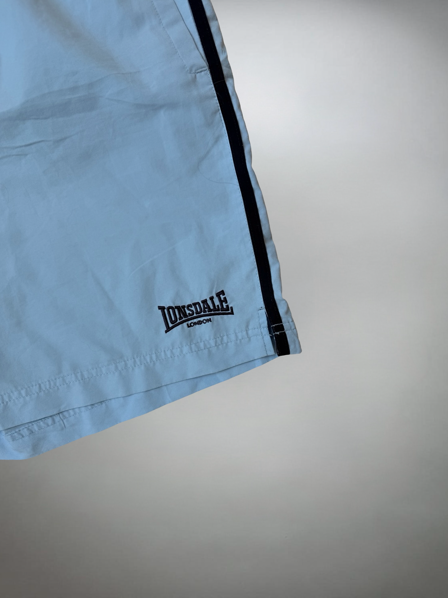 Vintage Lonsdale Shorts hellblau (L)