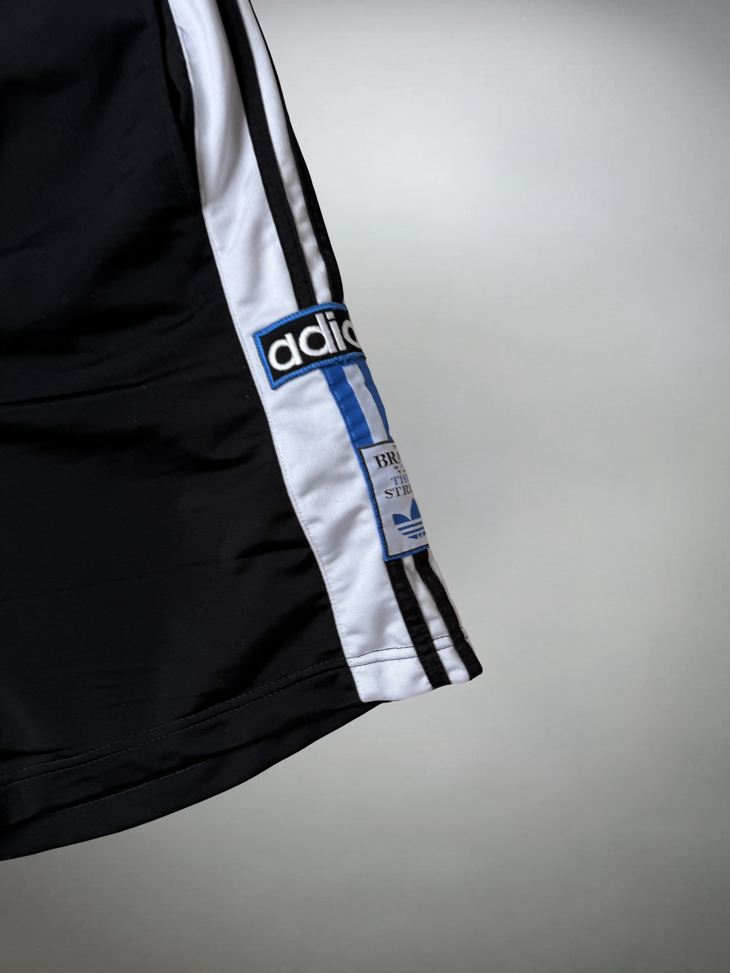 Vintage Adidas Shorts (XL)
