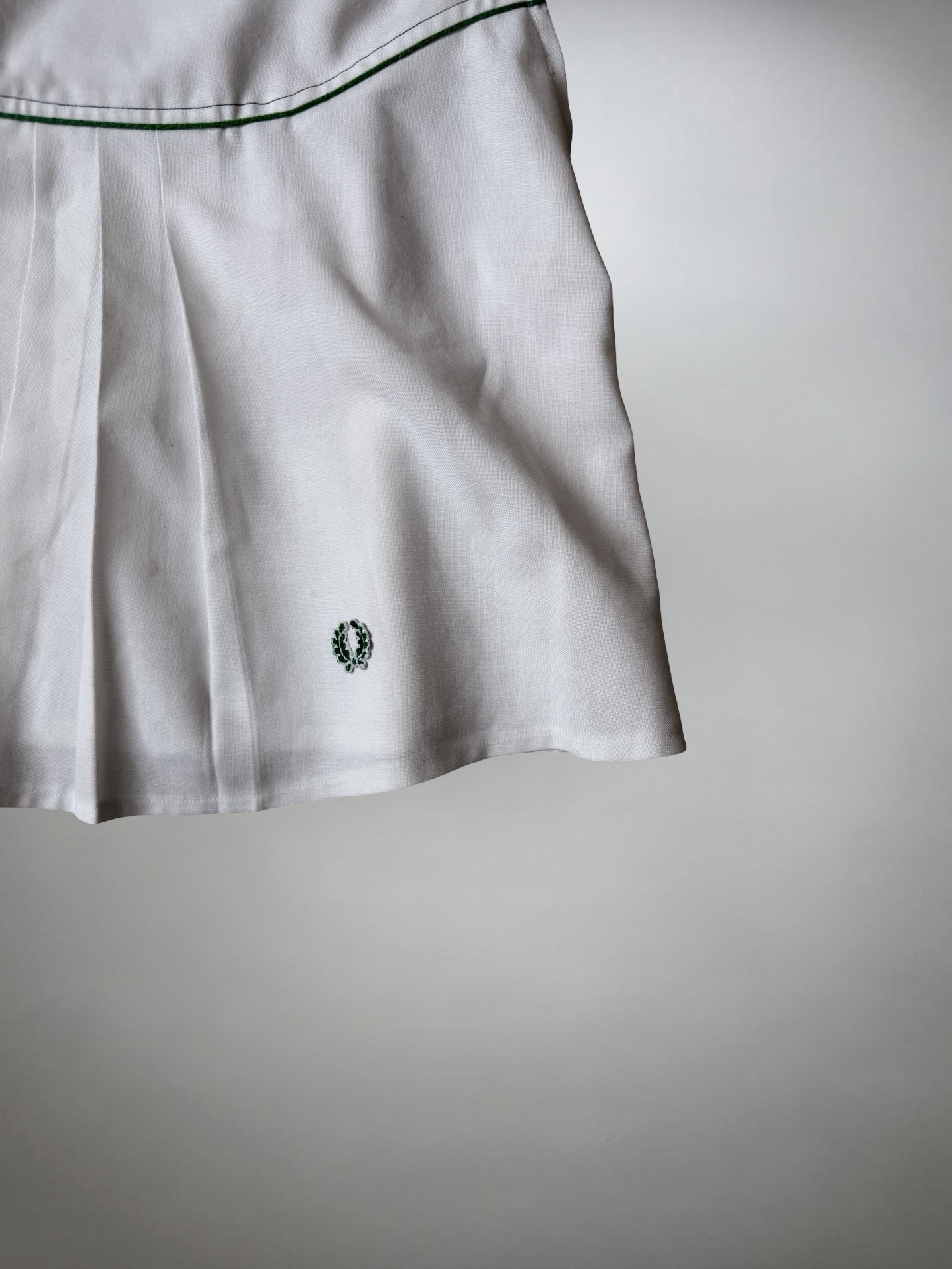 Vintage Fred Perry Rock (S-M)