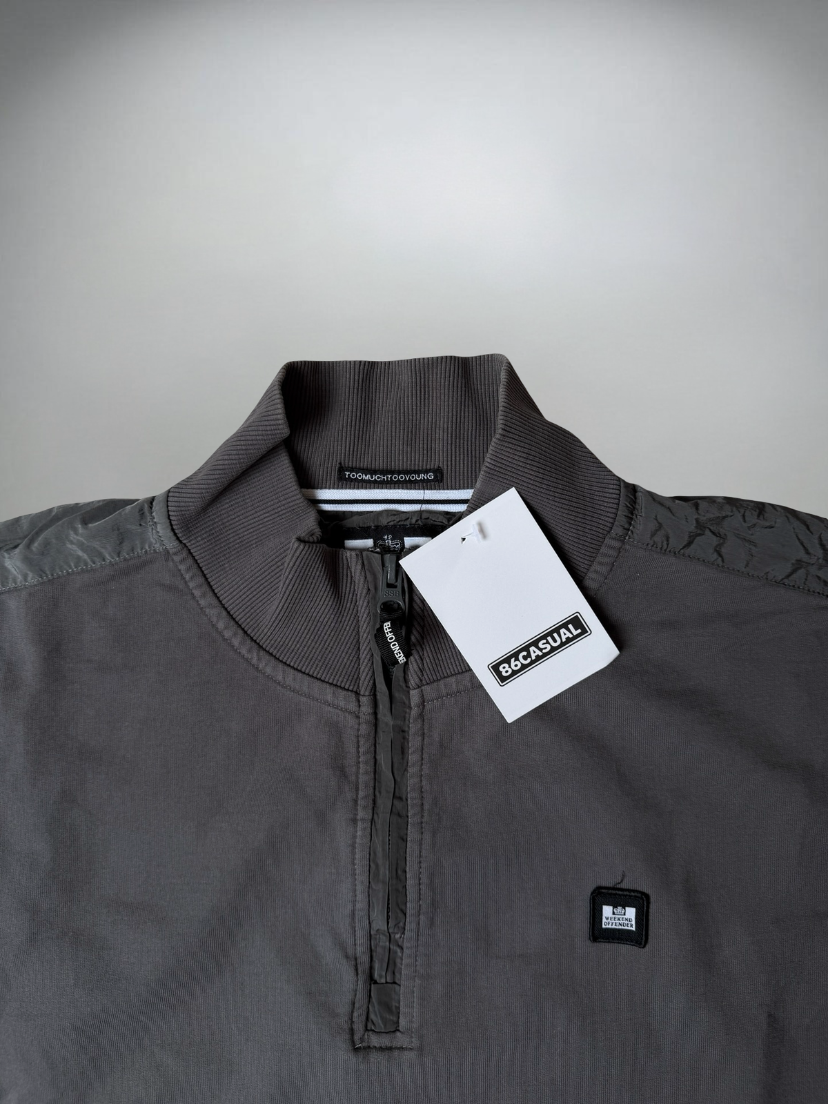 Vintage Weekend Offender Zip up  (XL)