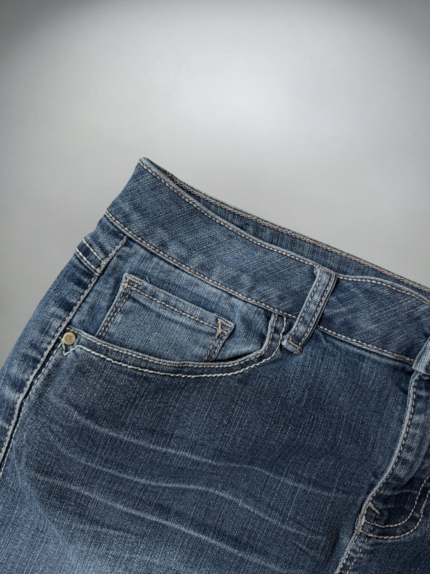 Vintage Y2K Rock (S-M)