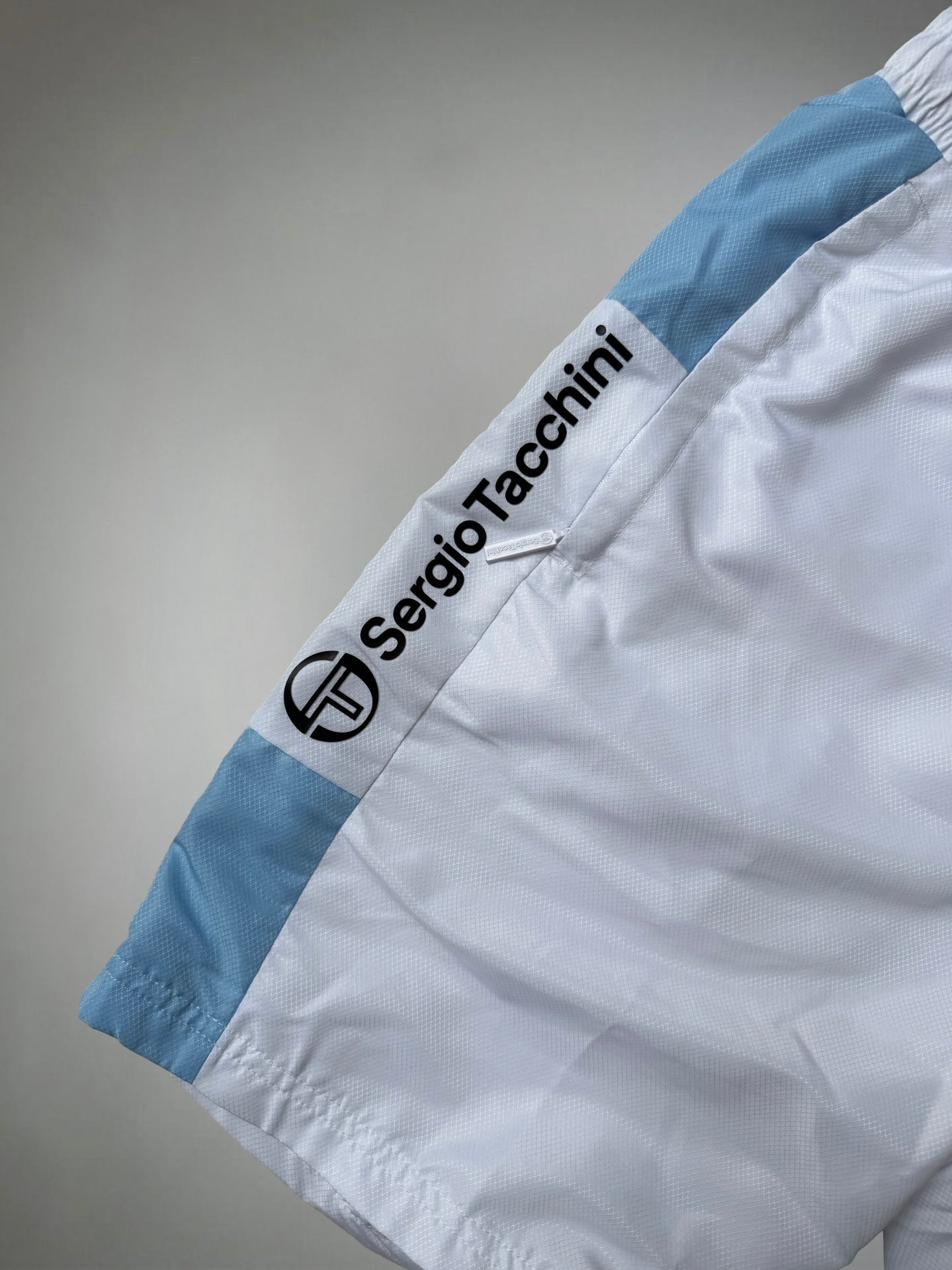 Vintage Sergio Tacchini Shorts (S-M)
