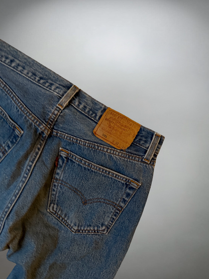 Vintage Levis Jeans (S-M)